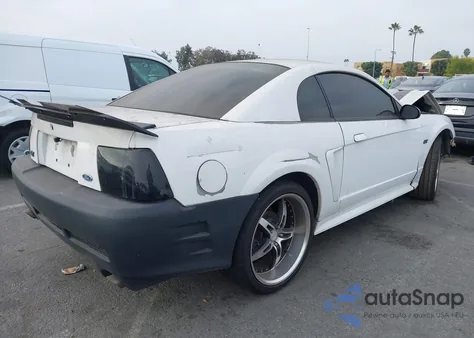2000 Ford Mustang Gt z USA, uszkodzony, nr VIN 1FAFP42X6YF311602